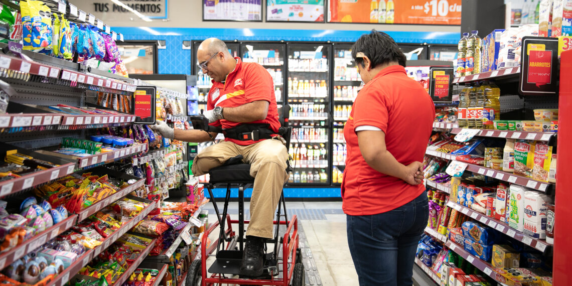 Oxxo Inaugura Su Primera Tienda Inclusiva Para Clientes Y Personal Con Discapacidad Clicc 4439